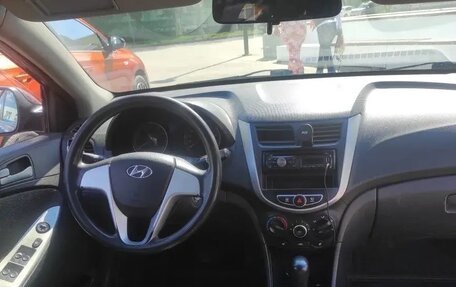Hyundai Solaris II рестайлинг, 2012 год, 460 000 рублей, 7 фотография