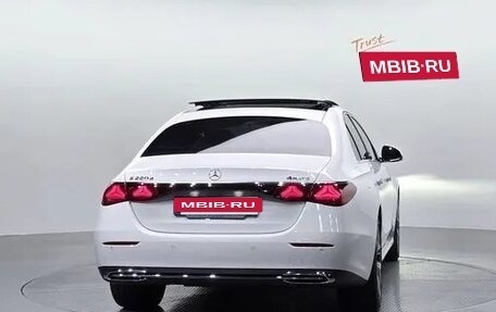 Mercedes-Benz E-Класс, 2025 год, 6 803 000 рублей, 3 фотография