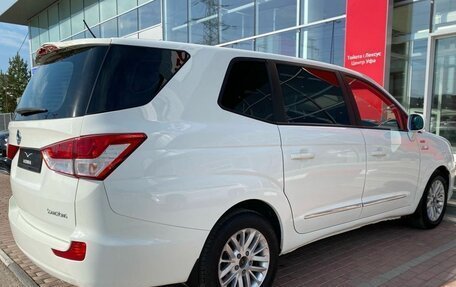 SsangYong Stavic, 2013 год, 1 250 000 рублей, 4 фотография