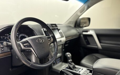 Toyota Land Cruiser Prado 150 рестайлинг 2, 2019 год, 5 599 000 рублей, 11 фотография