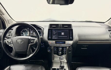 Toyota Land Cruiser Prado 150 рестайлинг 2, 2020 год, 5 919 500 рублей, 17 фотография