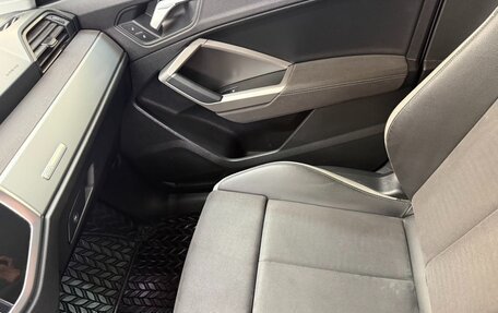 Audi Q3, 2022 год, 2 395 000 рублей, 17 фотография