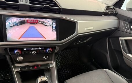Audi Q3, 2022 год, 2 395 000 рублей, 12 фотография