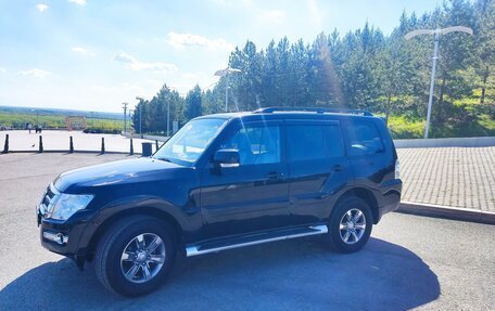 Mitsubishi Pajero IV, 2015 год, 2 600 000 рублей, 6 фотография