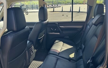 Mitsubishi Pajero IV, 2015 год, 2 600 000 рублей, 23 фотография