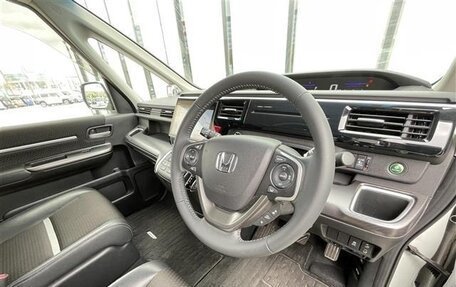 Honda Stepwgn IV, 2021 год, 1 925 948 рублей, 13 фотография