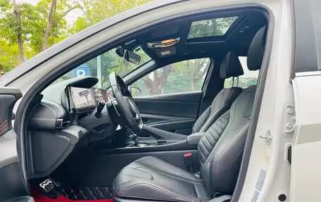 Hyundai Elantra, 2023 год, 1 100 000 рублей, 7 фотография