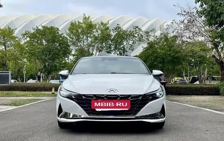 Hyundai Elantra, 2023 год, 1 100 000 рублей, 2 фотография