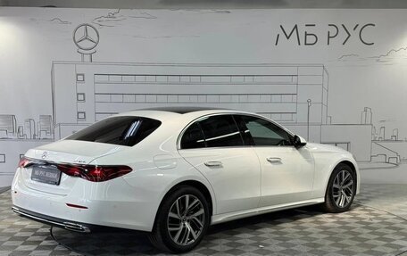 Mercedes-Benz E-Класс, 2024 год, 6 990 000 рублей, 5 фотография
