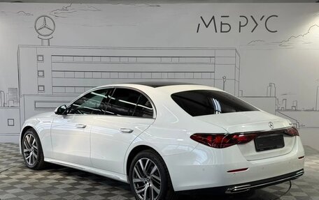 Mercedes-Benz E-Класс, 2024 год, 6 990 000 рублей, 7 фотография