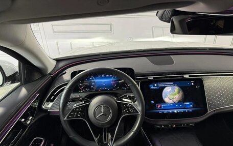 Mercedes-Benz E-Класс, 2024 год, 6 990 000 рублей, 11 фотография