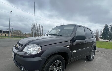 Chevrolet Niva I рестайлинг, 2013 год, 640 000 рублей, 2 фотография
