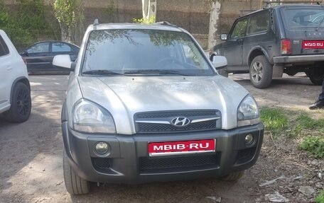 Hyundai Tucson III, 2008 год, 900 000 рублей, 1 фотография