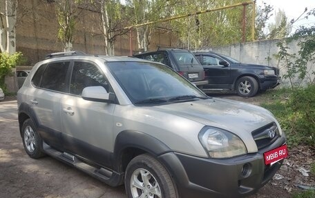 Hyundai Tucson III, 2008 год, 900 000 рублей, 2 фотография