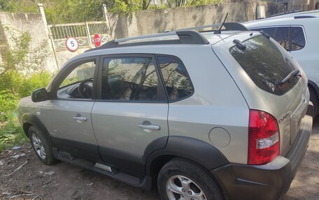 Hyundai Tucson III, 2008 год, 900 000 рублей, 4 фотография