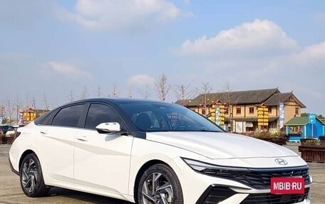 Hyundai Elantra, 2023 год, 1 240 000 рублей, 3 фотография