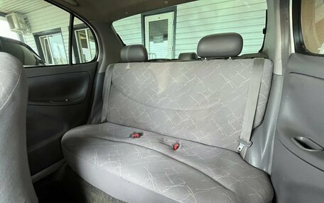 Toyota Platz, 2000 год, 299 900 рублей, 14 фотография