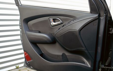 Hyundai ix35 I рестайлинг, 2013 год, 995 000 рублей, 12 фотография