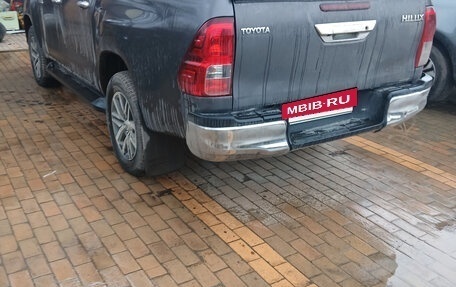 Toyota Hilux VIII, 2017 год, 2 960 000 рублей, 4 фотография