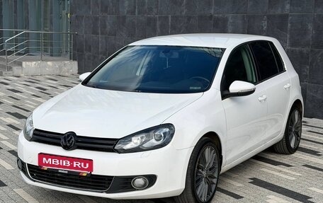 Volkswagen Golf VI, 2012 год, 930 000 рублей, 2 фотография