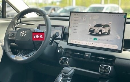 Toyota RAV4, 2026 год, 4 125 000 рублей, 18 фотография
