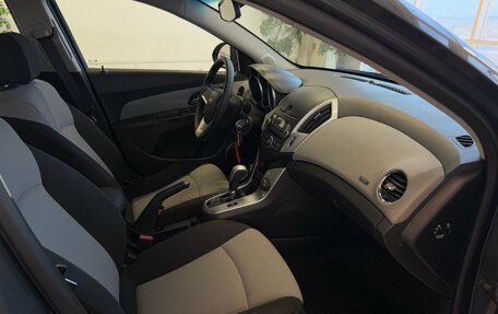 Chevrolet Cruze II, 2013 год, 860 000 рублей, 9 фотография