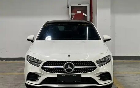 Mercedes-Benz A-Класс, 2022 год, 2 140 000 рублей, 2 фотография