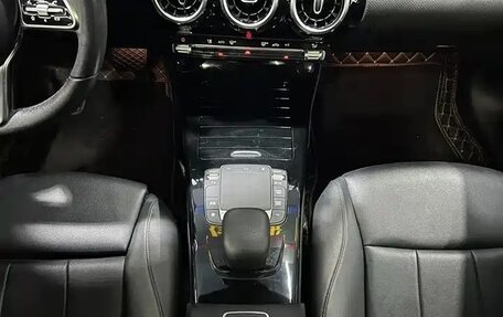Mercedes-Benz A-Класс, 2022 год, 2 140 000 рублей, 13 фотография