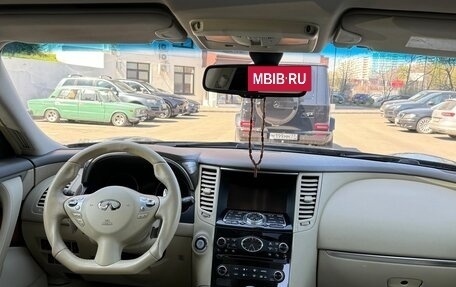Infiniti FX II, 2011 год, 1 600 000 рублей, 10 фотография