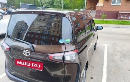Toyota Sienta II, 2018 год, 1 370 000 рублей, 6 фотография