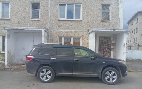 Toyota Highlander III, 2011 год, 1 799 000 рублей, 5 фотография