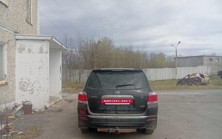 Toyota Highlander III, 2011 год, 1 799 000 рублей, 3 фотография