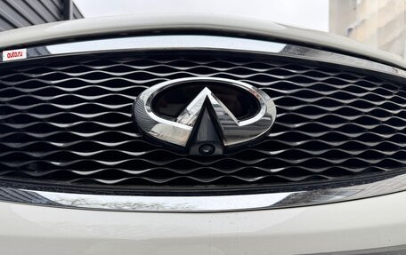 Infiniti QX50 I рестайлинг, 2016 год, 2 500 000 рублей, 17 фотография