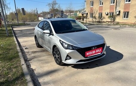 Hyundai Solaris II рестайлинг, 2021 год, 1 450 000 рублей, 3 фотография