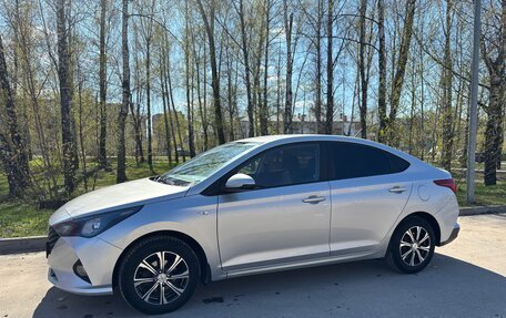 Hyundai Solaris II рестайлинг, 2021 год, 1 450 000 рублей, 10 фотография