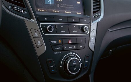 Hyundai Santa Fe III рестайлинг, 2018 год, 1 695 000 рублей, 15 фотография