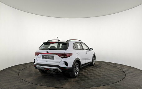 KIA Rio IV, 2021 год, 1 825 000 рублей, 5 фотография