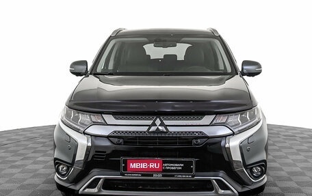 Mitsubishi Outlander III рестайлинг 3, 2019 год, 2 850 000 рублей, 2 фотография
