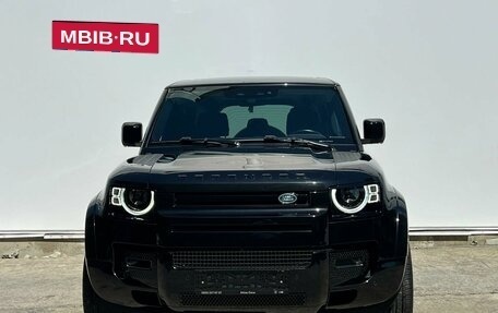 Land Rover Defender II, 2021 год, 5 690 000 рублей, 2 фотография