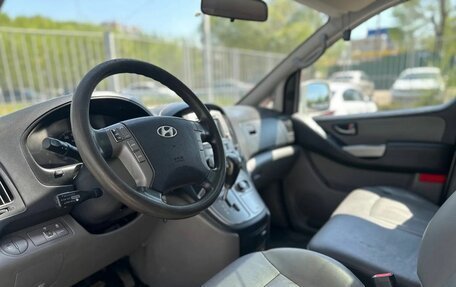 Hyundai Grand Starex Grand Starex I рестайлинг 2, 2014 год, 2 300 000 рублей, 9 фотография