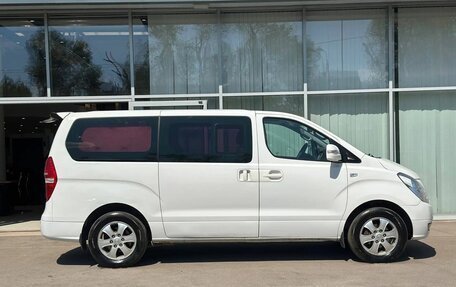 Hyundai Grand Starex Grand Starex I рестайлинг 2, 2014 год, 2 300 000 рублей, 4 фотография