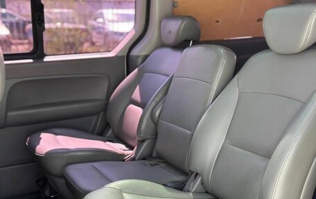 Hyundai Grand Starex Grand Starex I рестайлинг 2, 2014 год, 2 300 000 рублей, 10 фотография