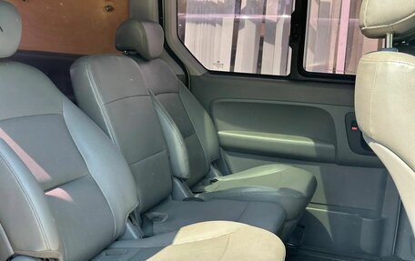 Hyundai Grand Starex Grand Starex I рестайлинг 2, 2014 год, 2 300 000 рублей, 11 фотография