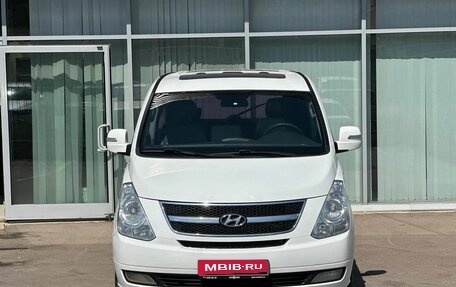 Hyundai Grand Starex Grand Starex I рестайлинг 2, 2014 год, 2 300 000 рублей, 2 фотография