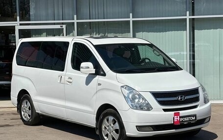 Hyundai Grand Starex Grand Starex I рестайлинг 2, 2014 год, 2 300 000 рублей, 3 фотография