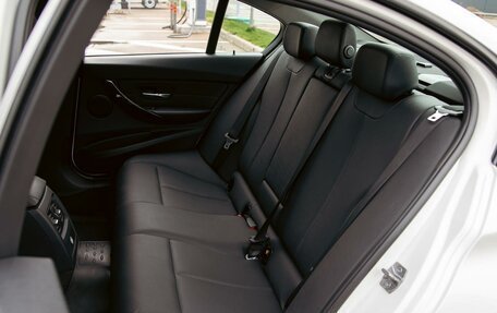 BMW 3 серия, 2015 год, 1 495 000 рублей, 17 фотография