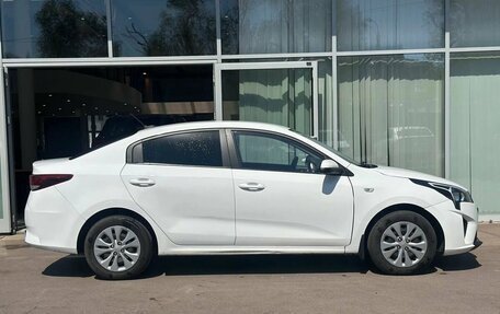 KIA Rio IV, 2021 год, 1 300 000 рублей, 4 фотография