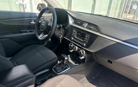 KIA Rio IV, 2021 год, 1 300 000 рублей, 10 фотография