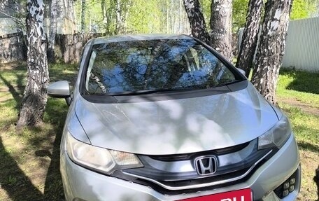 Honda Fit III, 2015 год, 850 000 рублей, 1 фотография