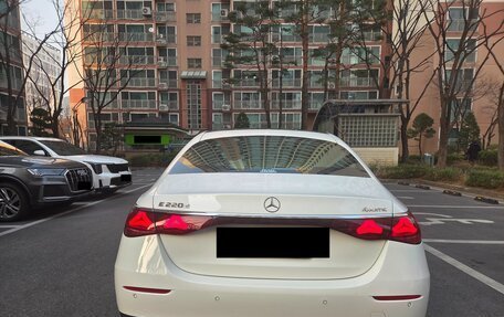 Mercedes-Benz E-Класс, 2024 год, 6 680 000 рублей, 3 фотография